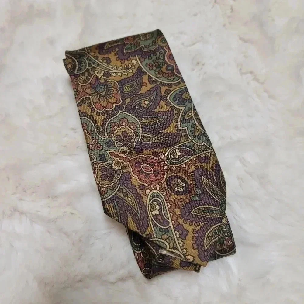 Vintage Banana Republic Mens Silk Paisley Print Tie Brown Neutral Tones